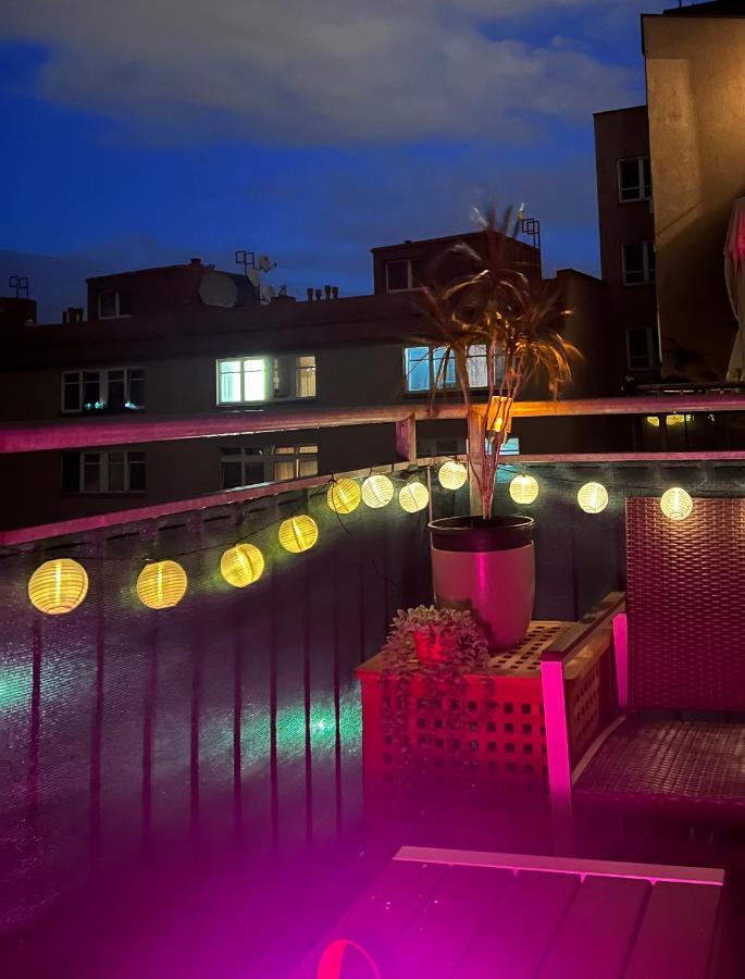 With Balcony Apartamento *